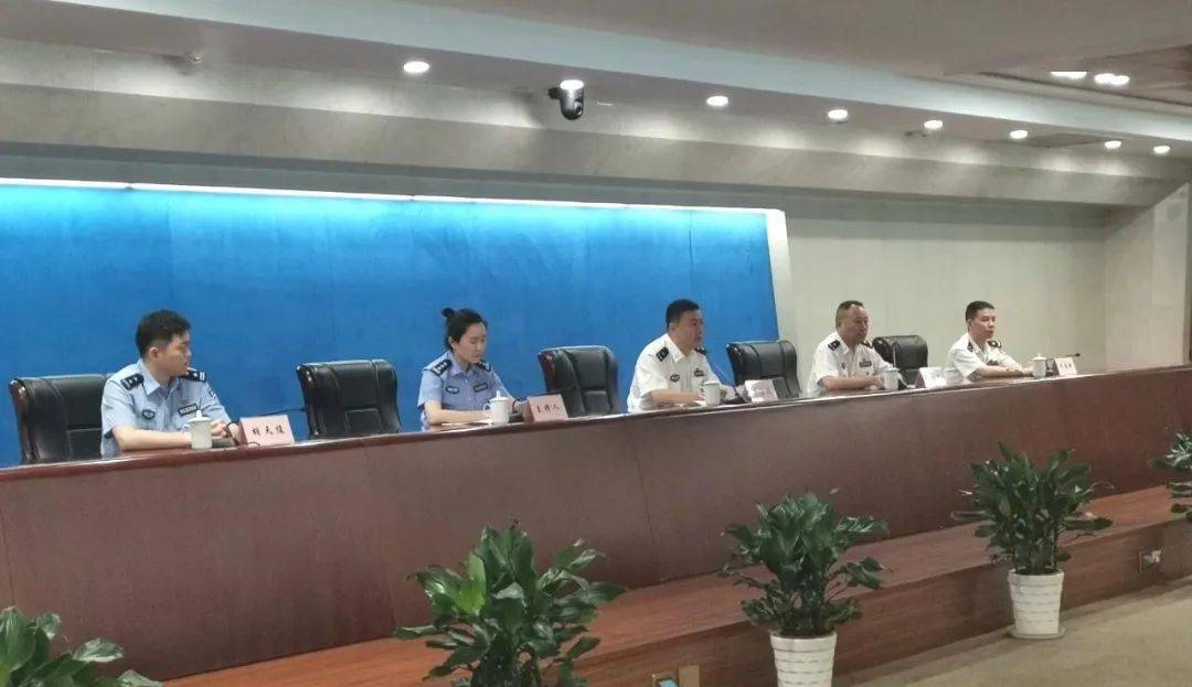 最新江干公安分局局长，如何优化社会治安环境？