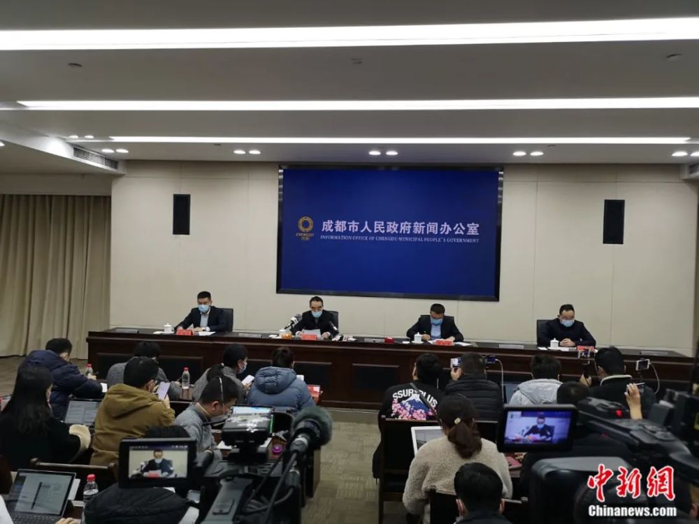 成都巷弄风情，独特感染魅力与隐藏小店的探索