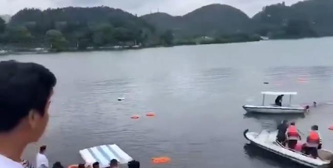安顺大巴水库惊魂，人生变化与自信创造奇迹的奇迹故事