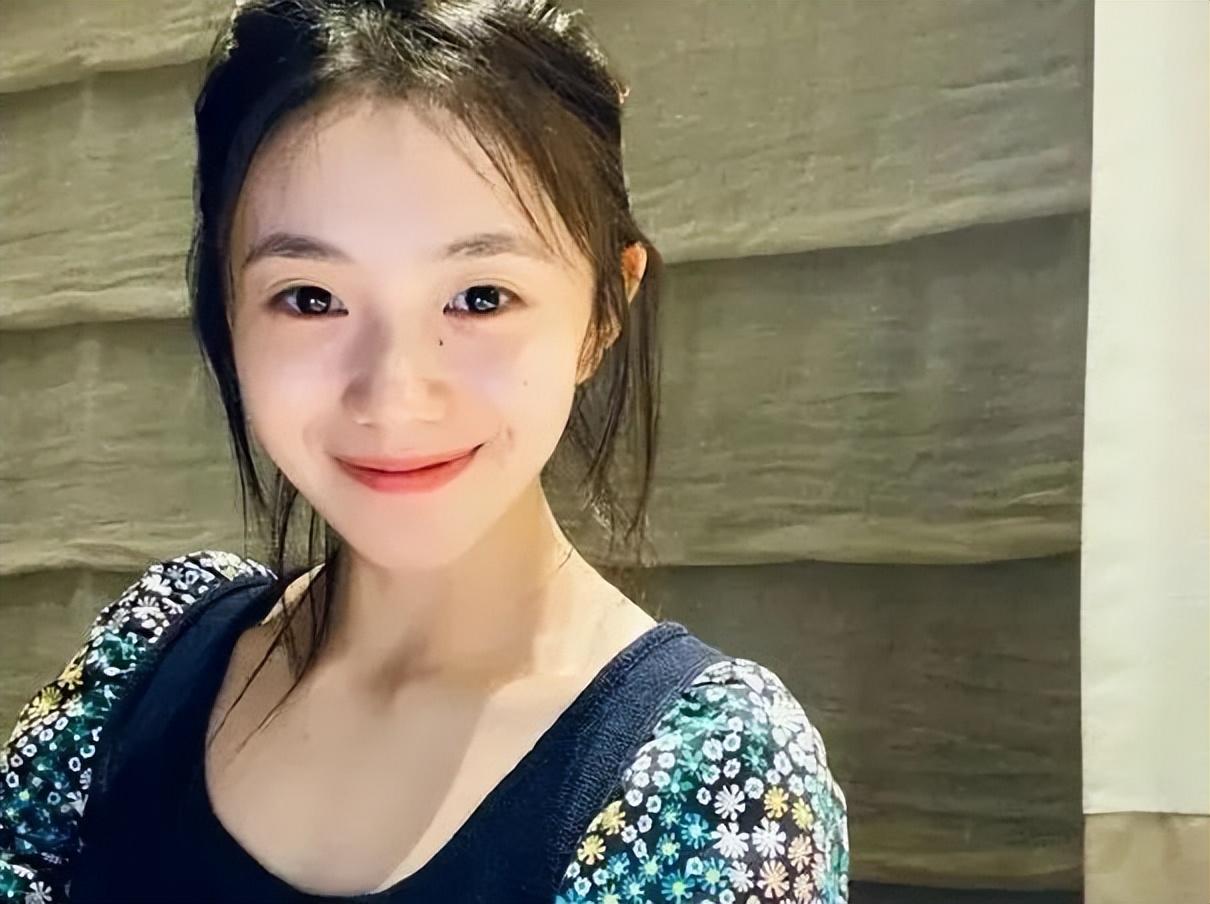 揭秘明星助理之路，星光探寻与独特宝藏店的隐秘之旅